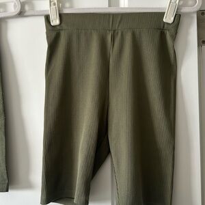 2 shorts deportivos / 2 sports shorts